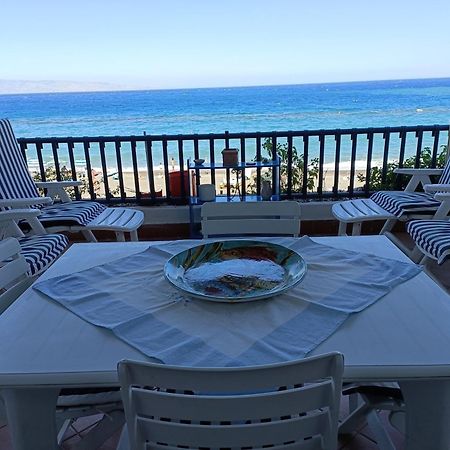 Casa Vacanze Margarita Sant'Alessio Siculo Ngoại thất bức ảnh