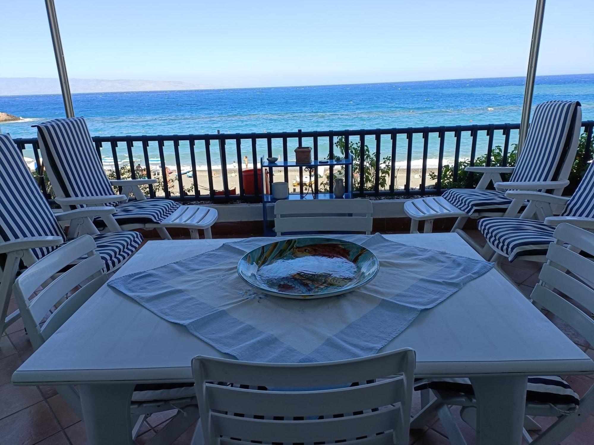 Casa Vacanze Margarita Sant'Alessio Siculo Ngoại thất bức ảnh