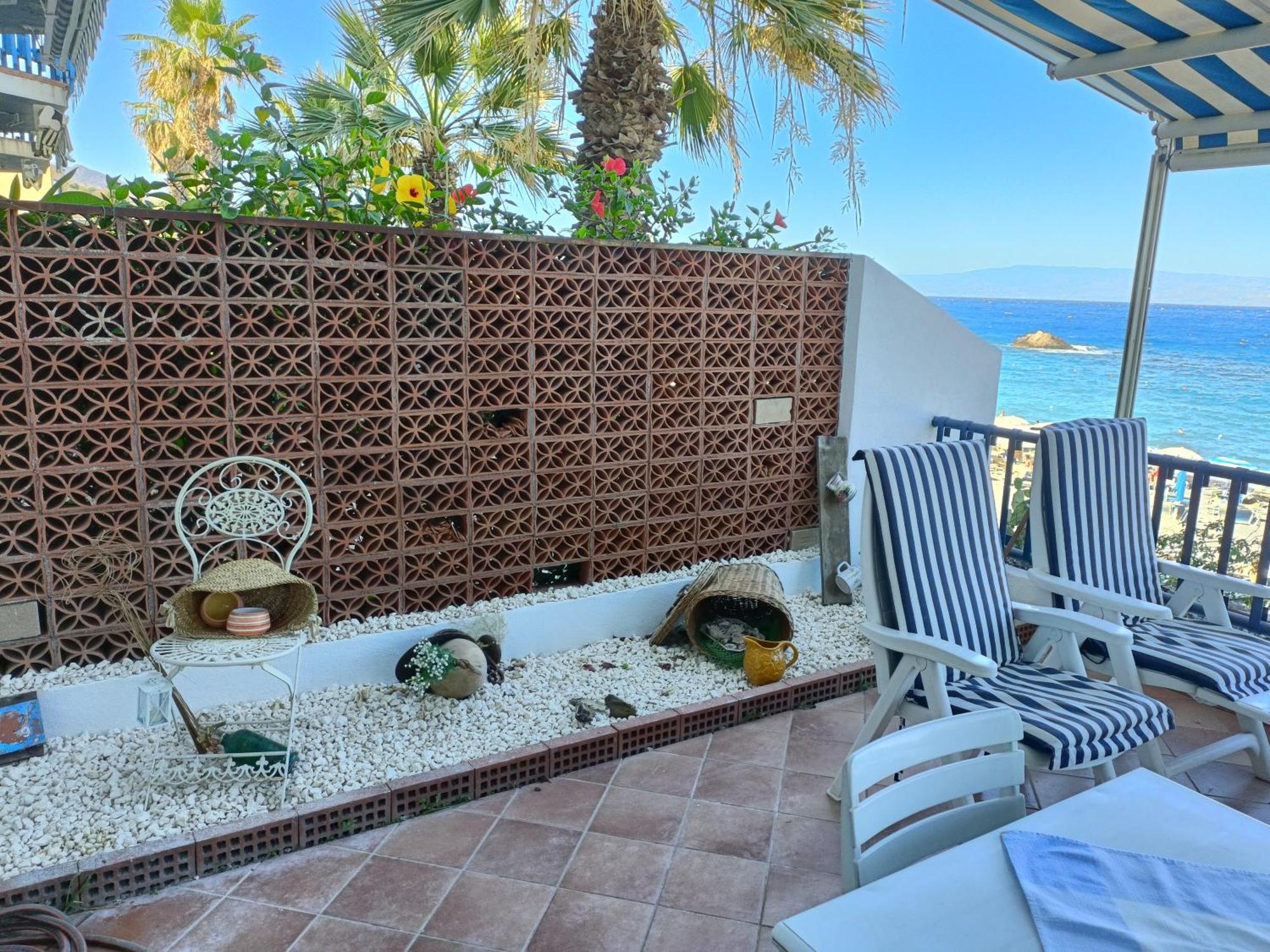 Casa Vacanze Margarita Sant'Alessio Siculo Ngoại thất bức ảnh