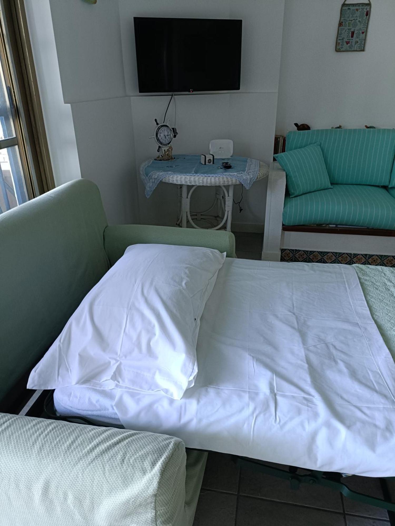 Casa Vacanze Margarita Sant'Alessio Siculo Ngoại thất bức ảnh